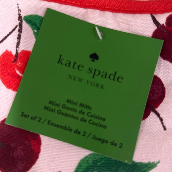 NWT Kate  Spade Set of 2 Mini Oven Mitts pattern. 100% cotton - Picture 3 of 4